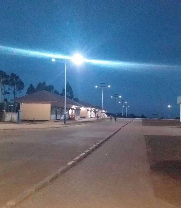 东昌府区非洲科特迪瓦太阳能路灯工程